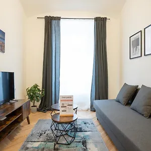 Modern Hotel-styled In The Second District Of Vienna. , Viena Austria